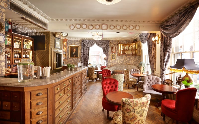 Traditional Victoria Style Gin Bar, London Production Peerspace