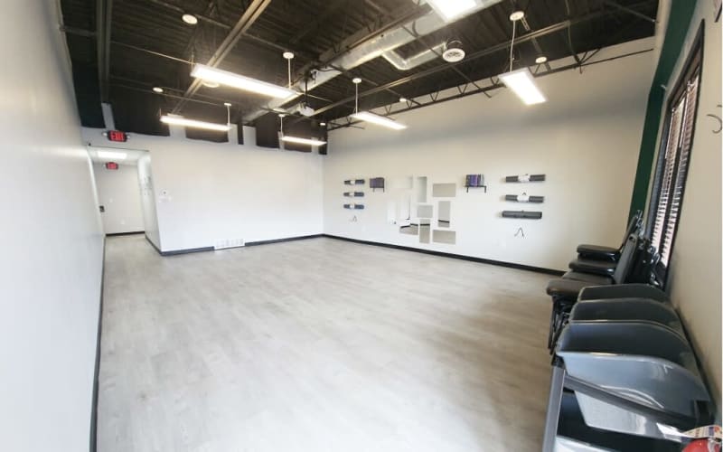 Leia' Love Hair & Nail Salon L.L.C. SHE Suite, Fairlawn, OH Off