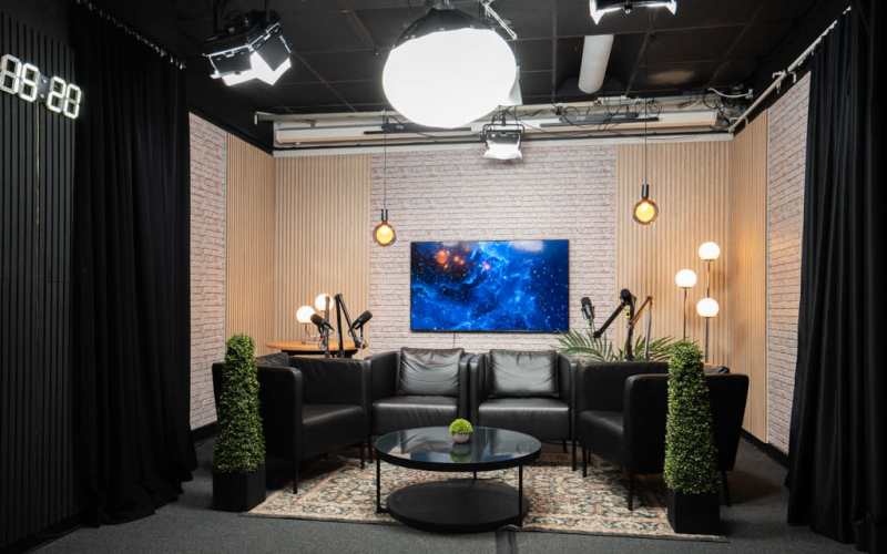 The Speak Easy Lounge (Video Podcast Studio), Pittsburgh, PA ...