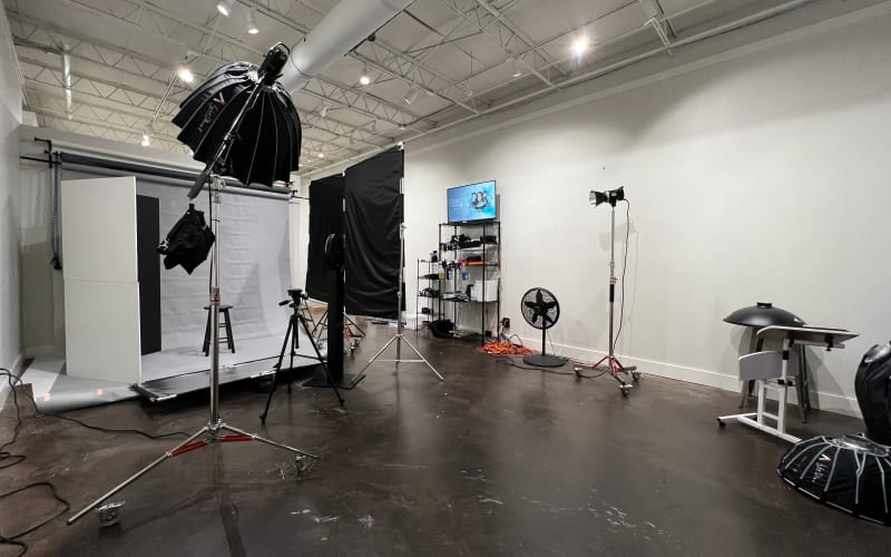 Photography Studio, Jacksonville, FL Production Peerspace