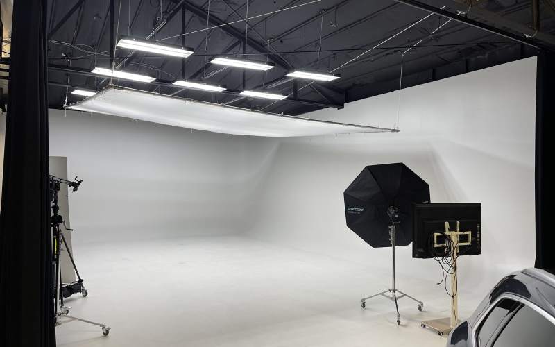 Photo studio with cyc wall / cove inside our downtown warehouse, Salt