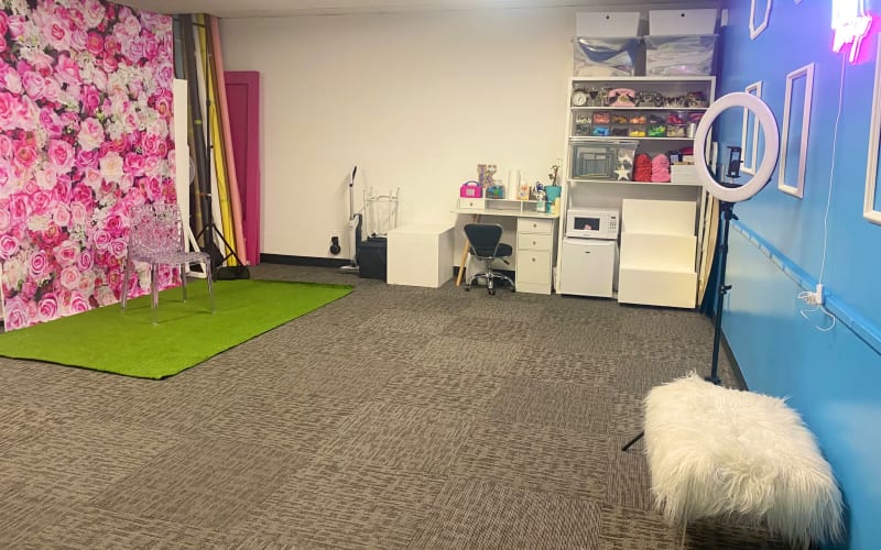 Long Island photo studio for content creators, West Hempstead, NY