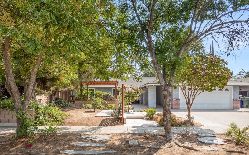 Ranch House Style with Garden Oasis Backyard, Fresno, CA Event