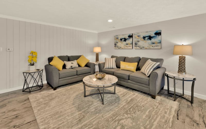 Stylish townhouse with backyard and hammock, Panama City Beach, FL