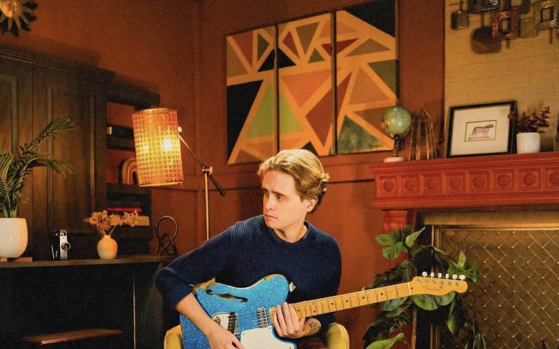 Van Nuys Prelit, Soundproof, Vintage & Classic Living Room with Cow