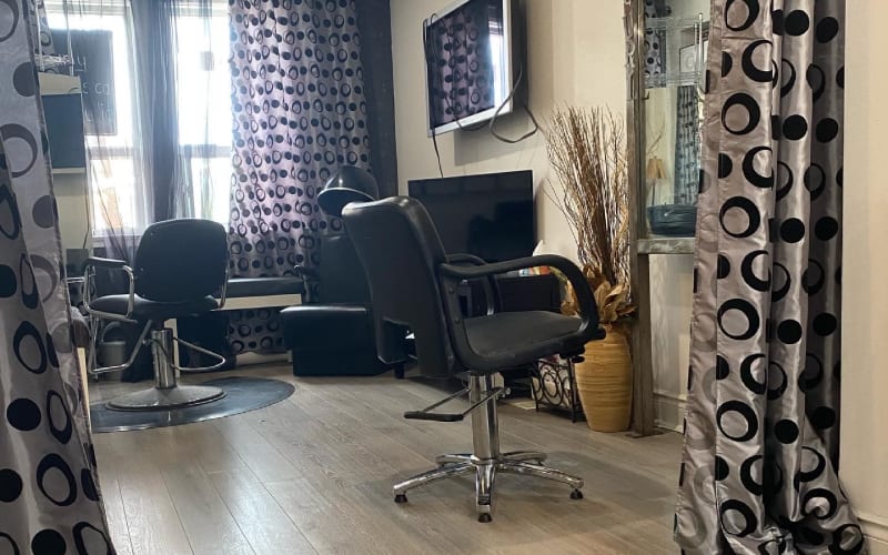 Upper Level Boutique Salon, Toronto Production Peerspace