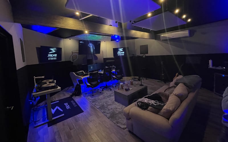 Ultra Modern Professional Recording Studio, Woodland Hills, CA