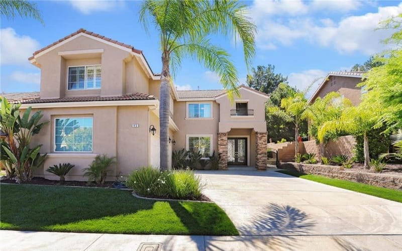 Tropical Getaway Spacious Pool Home in a Gated Community, Coto de Caza