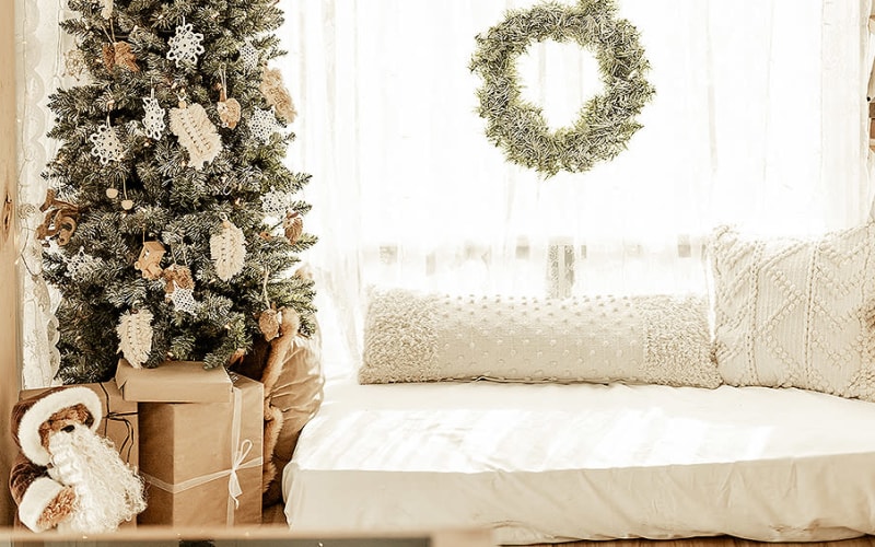 Cozy Camper with Holiday Decor and a little "Tree Farm", WA