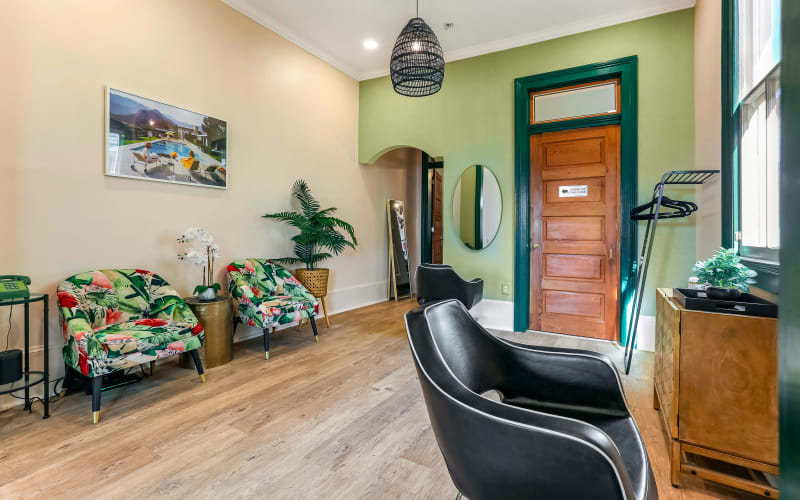 Tropical Vibes Hair Salon, New Orleans, LA Event Peerspace