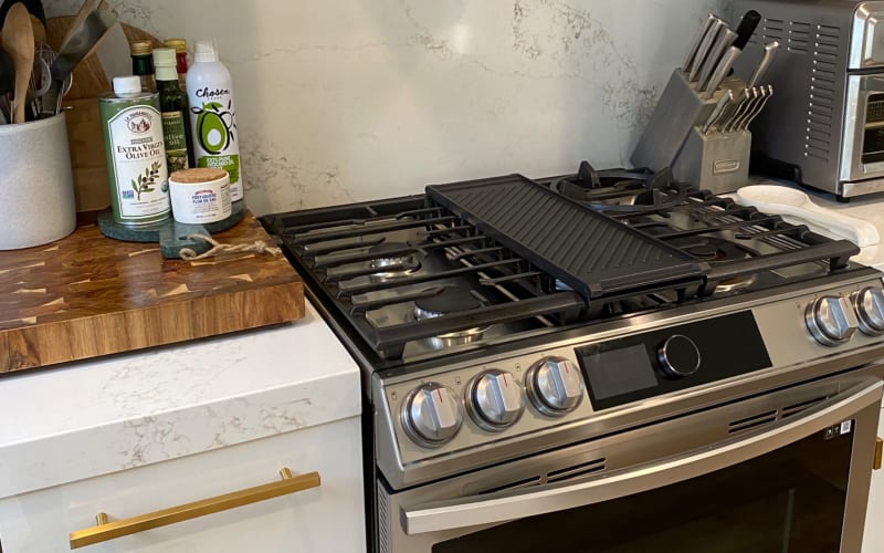 Midcentury Modern Living Space Near Major Studios, Burbank, CA