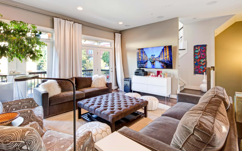 Contemporary Downtown Condo, Raleigh, NC | Event | Peerspace