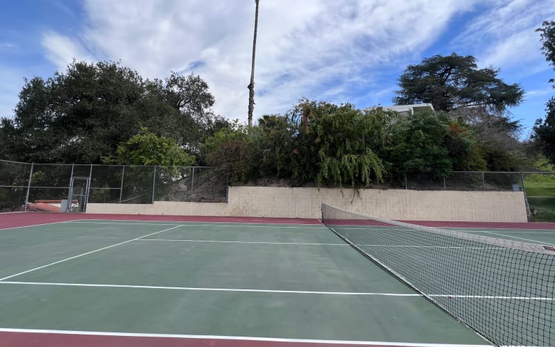 Sunshine Pool and Tennis Court, Glendale, CA Production Peerspace