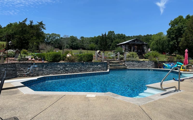 Private Pool and Outdoor Oasis on 7 acres with Outdoor Kitchen, Firepit