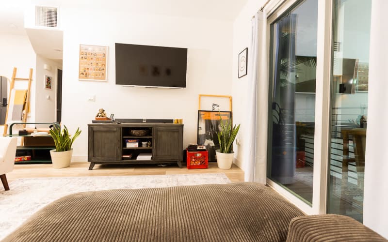 Modern Luxury Apartment in NoHo (filming and photography), North Hollywood, CA Production