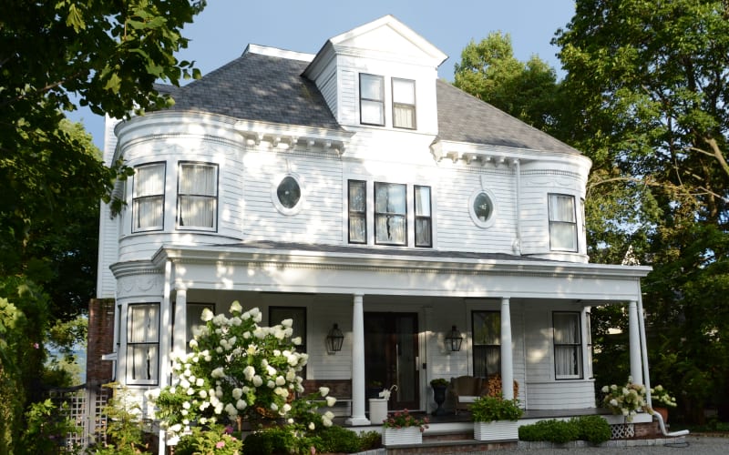 Hudson riverfront vintage home, Nyack, NY Production Peerspace