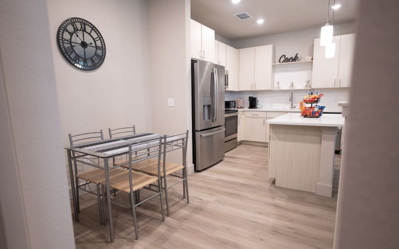 NEW Luxury 2/2 Condo Near Disney, Davenport, FL OffSite Peerspace