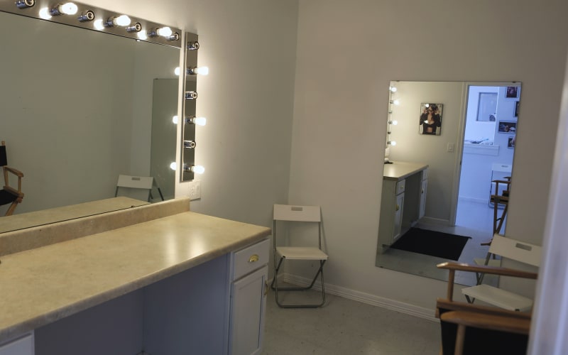 2000 Sq. Ft. Photo/Video Studio, Houston, TX Event Peerspace