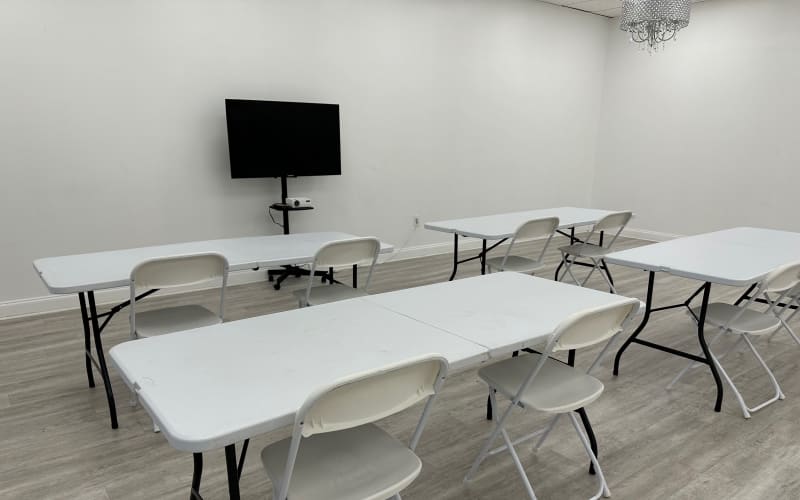 Mirrors Creative Studio Beautiful Creative Space, Decatur, GA OffSite Peerspace