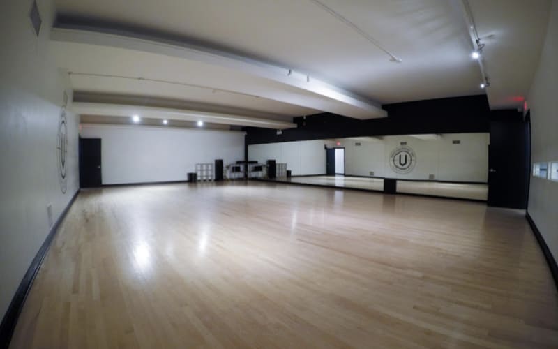 Spacious 1,200 Sq Ft Studio w/ Wall Mirrors, Toronto Production