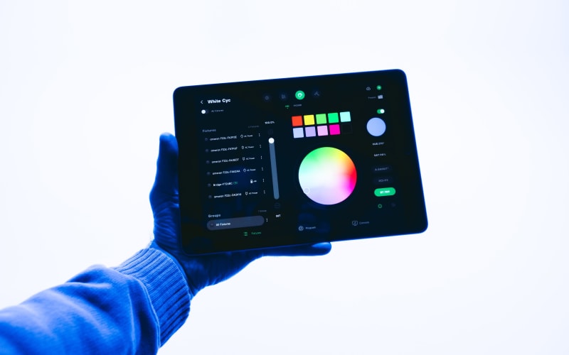 Film & Photo Production Studio / Warehouse / White Cyc / 1 Take Studios