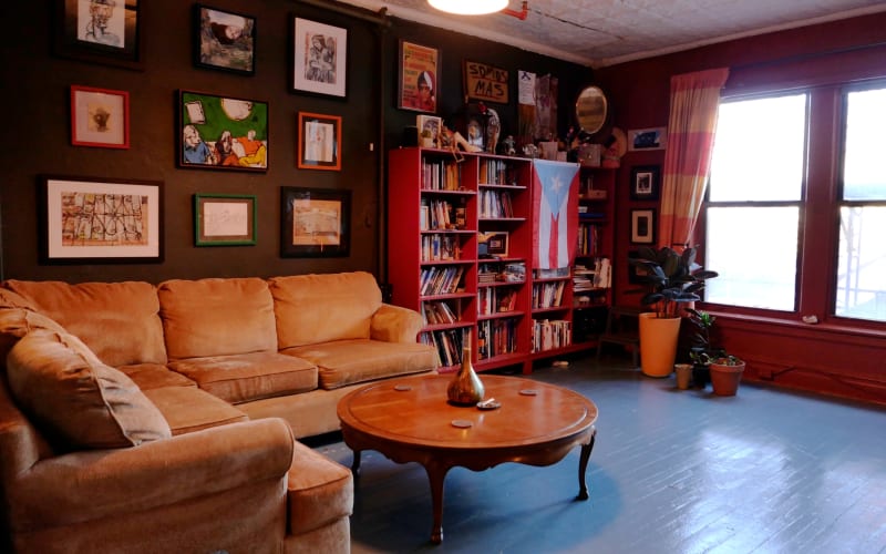 Train level Williamsburg Apt, Brooklyn, NY Production Peerspace