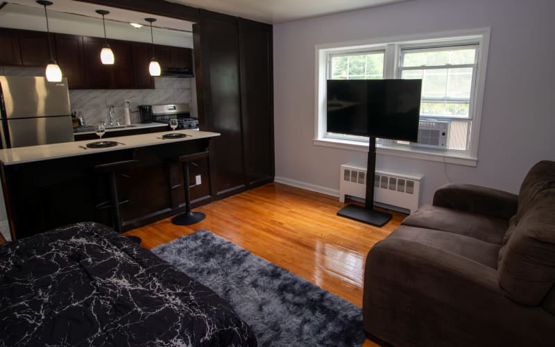 LUXURY STUDIO APARTMENT BEAUTIFUL NEWARK, Newark, NJ OffSite Peerspace