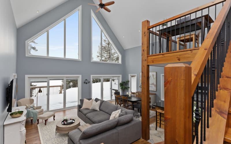 Private Lakefront Cottage, Whitestone OffSite Peerspace