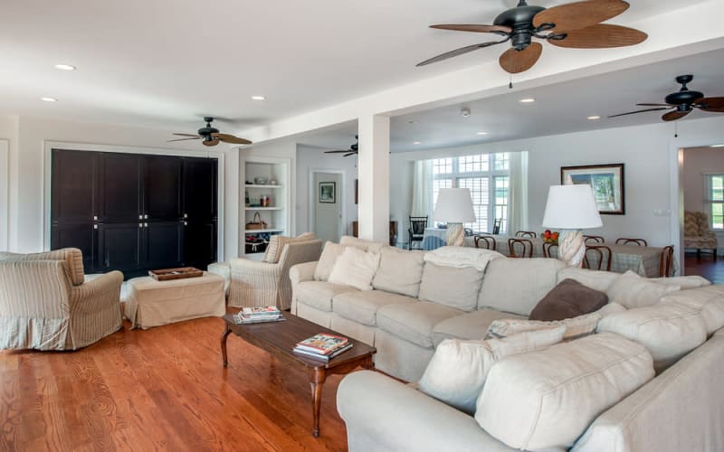 The HomesteadGrand Lakefront by Bethel, Kauneonga Lake, NY Production Peerspace