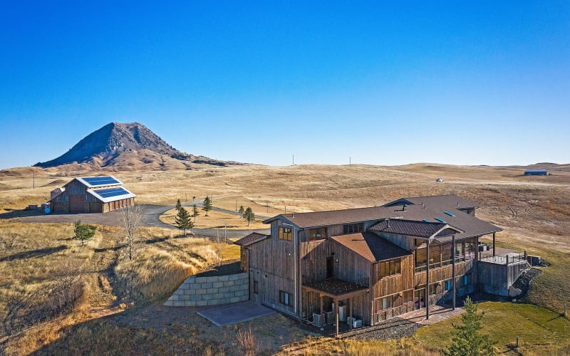 Spectacular RanchStyle Villa in Whitewood, South Dakota, Whitewood, SD