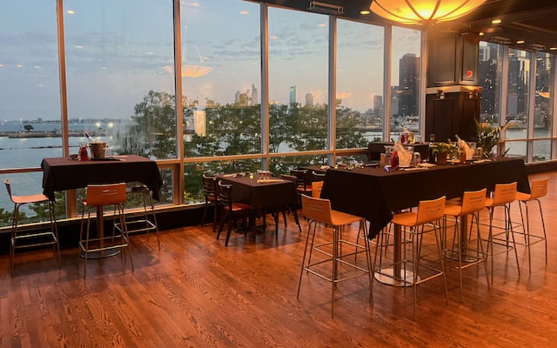 Navy Pier Restaurant, Bar & Event Space with Skyline & Lake Views