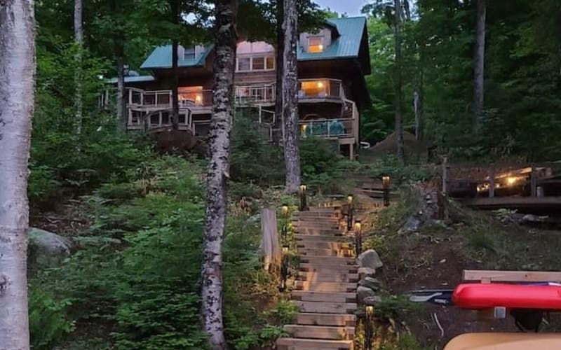 Lake House Cottage in Coe Hill, Coe Hill Production Peerspace