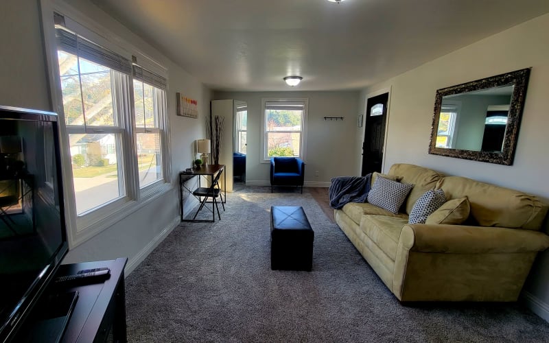 Cozy Downtown Martinez Apartment, Martinez, CA Production Peerspace