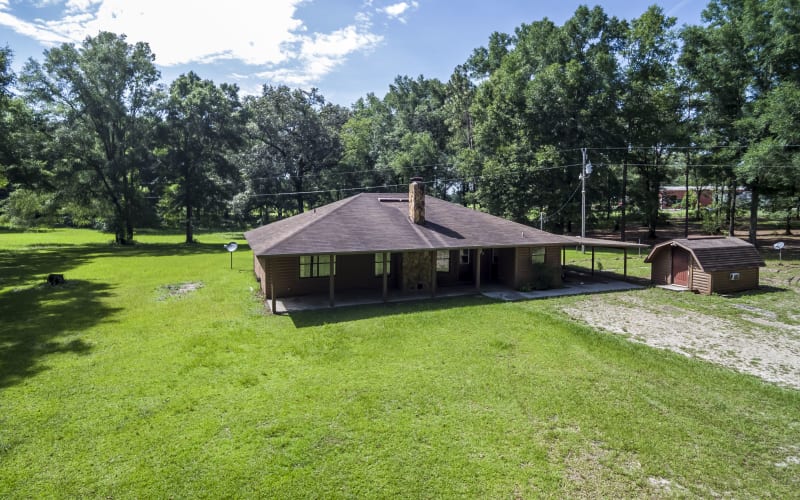 Mid Century Modern Cabin surrounded by 9 acres of land, Live Oak, FL