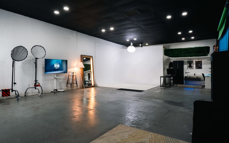 LOT8 PRODUCTIONS, Bakersfield, CA Production Peerspace