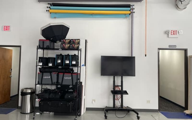 Camera Ready Studios Large Commercial Photography / Video Studio