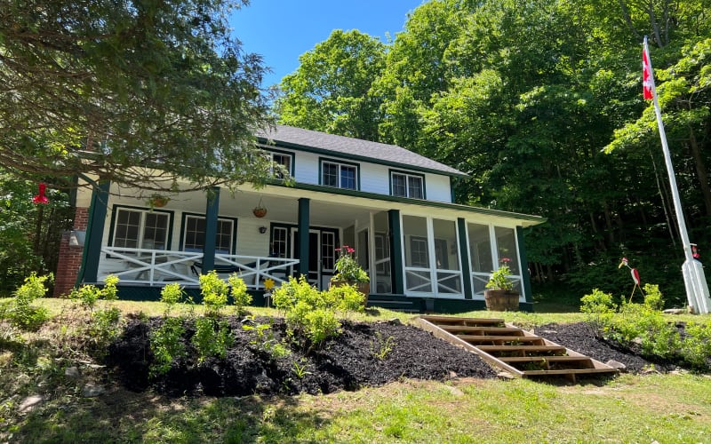 Classic & Historic Muskoka Cottage, Huntsville Production Peerspace