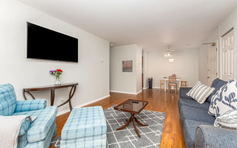 Drake Terrace of Wheaton Condo, Wheaton, IL Production Peerspace