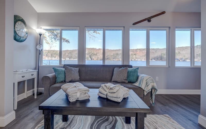 Condo in Alton Bay, Alton Bay, NH Production Peerspace