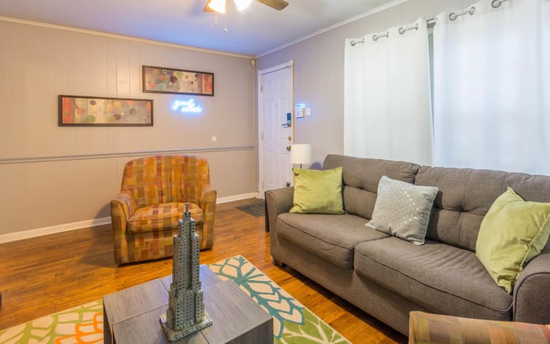 Charming Bungalow, Little Rock, AR OffSite Peerspace