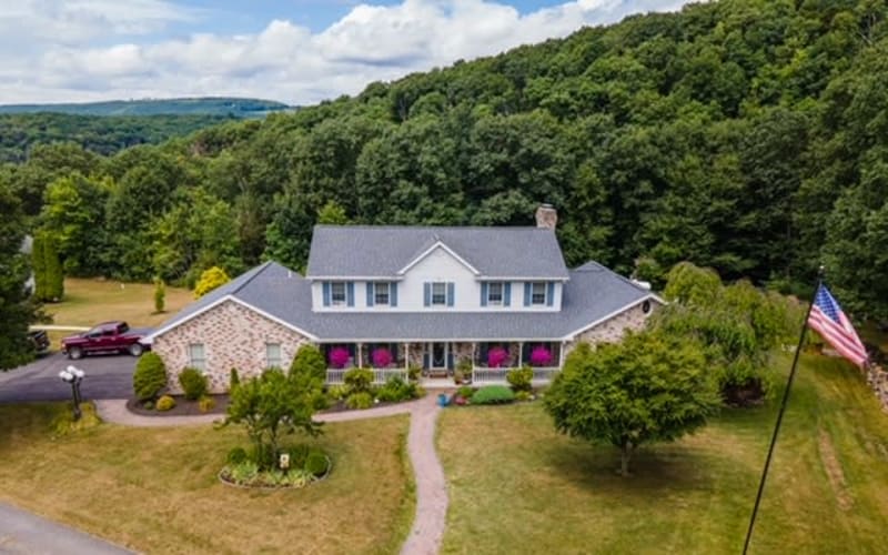 Stunning Property in Lehighton, Lehighton, PA Production Peerspace