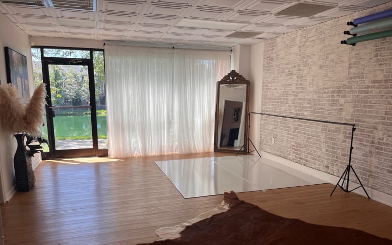 High Point Photography Studio, High Point, NC Event Peerspace