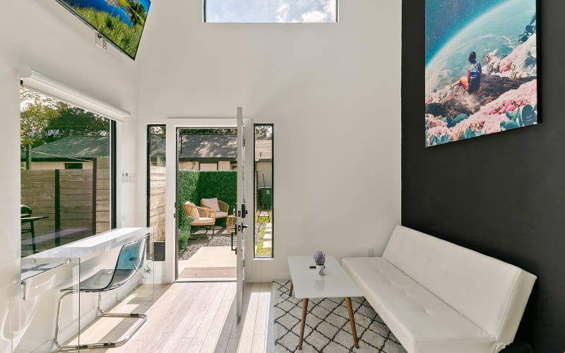 Modern Home with Urban living Decor, Houston, TX Production Peerspace