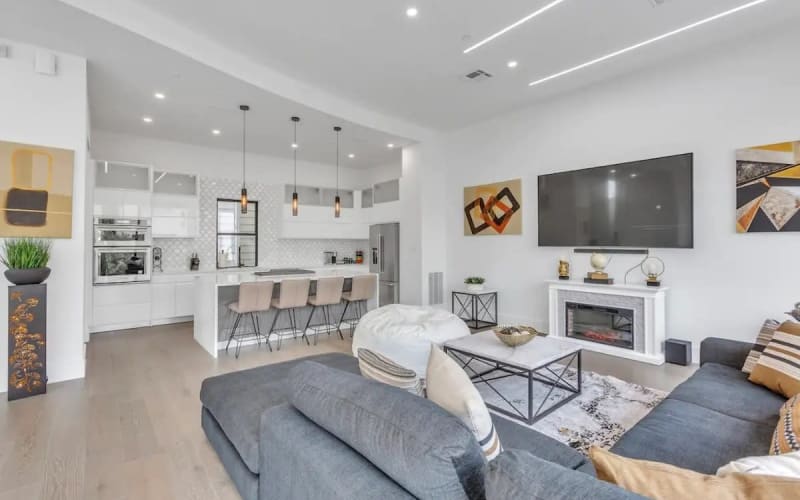 Luxury 4 Story Home With An Elevator & Hot Tub, Houston, TX Event