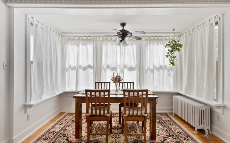 Huge and FullyEquipped Condo, Geneva, IL Production Peerspace