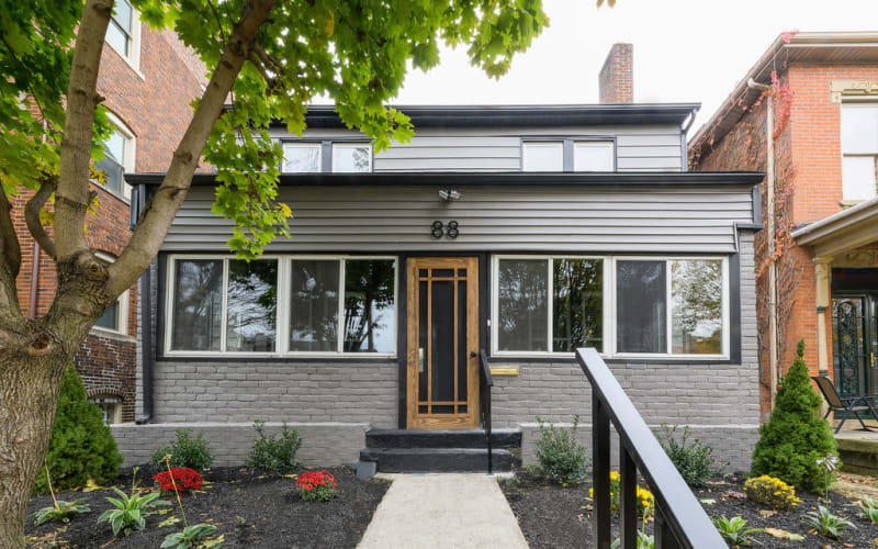 The Cozy King Lincoln, Columbus, OH Event Peerspace