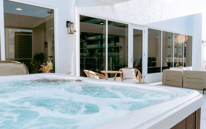 Curated visual reference: Picture Idea: Spacious Ocean View Rooftop With Hot Tub Miami Fl