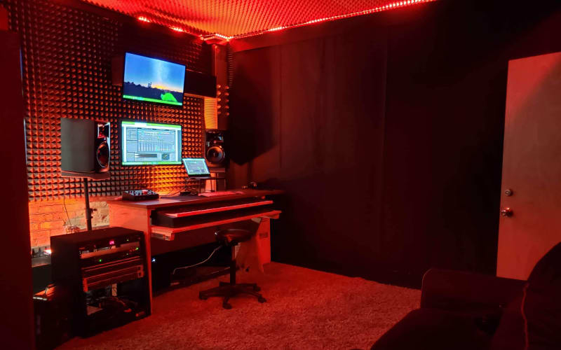 Music and Audio Recording Studio, Chicago, IL Production Peerspace