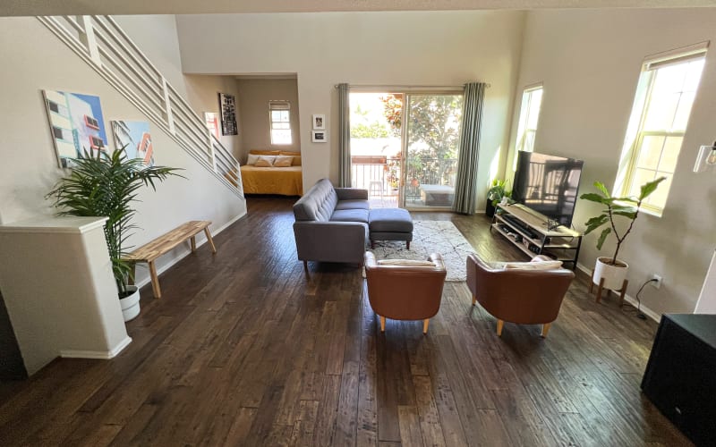 Musicians Condo, Signal Hill, CA Production Peerspace