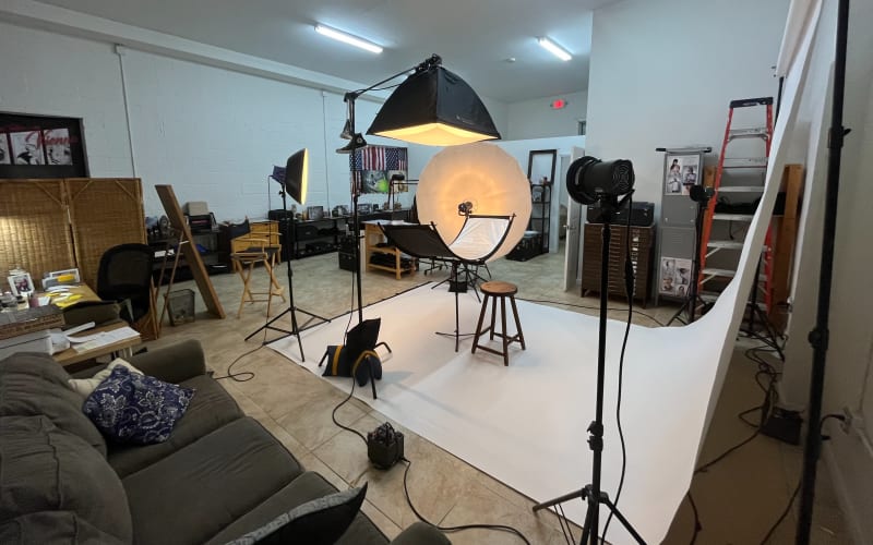 Photo Studio Rental Space in Quiet Residential Area, Roselle Park, NJ